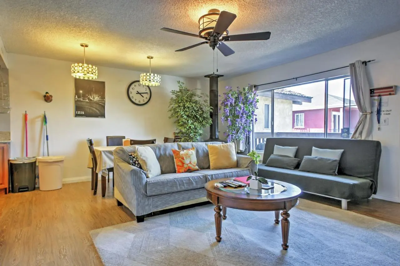 Long Beach Condo With Balcony About 2 Mi To Downtown! Apartment
